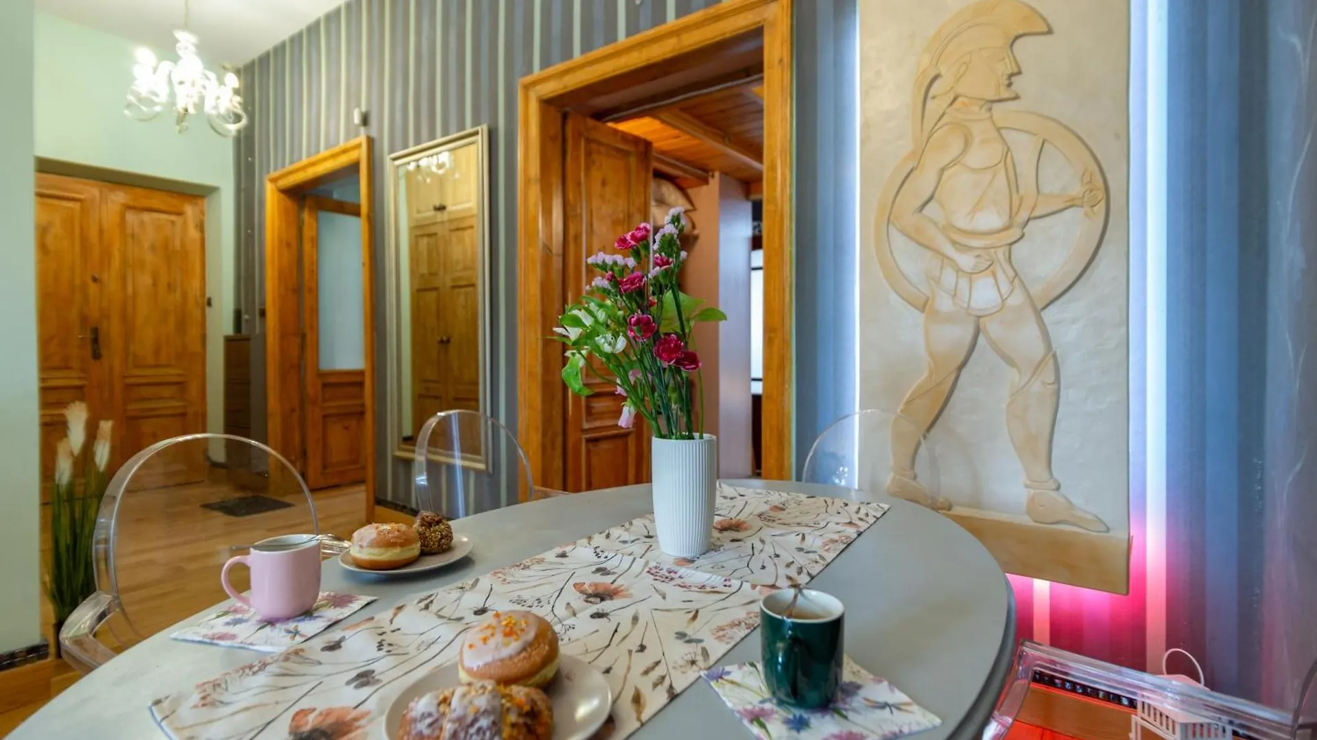 Indigo 2-Bedroom In The City Center Krakow Poland