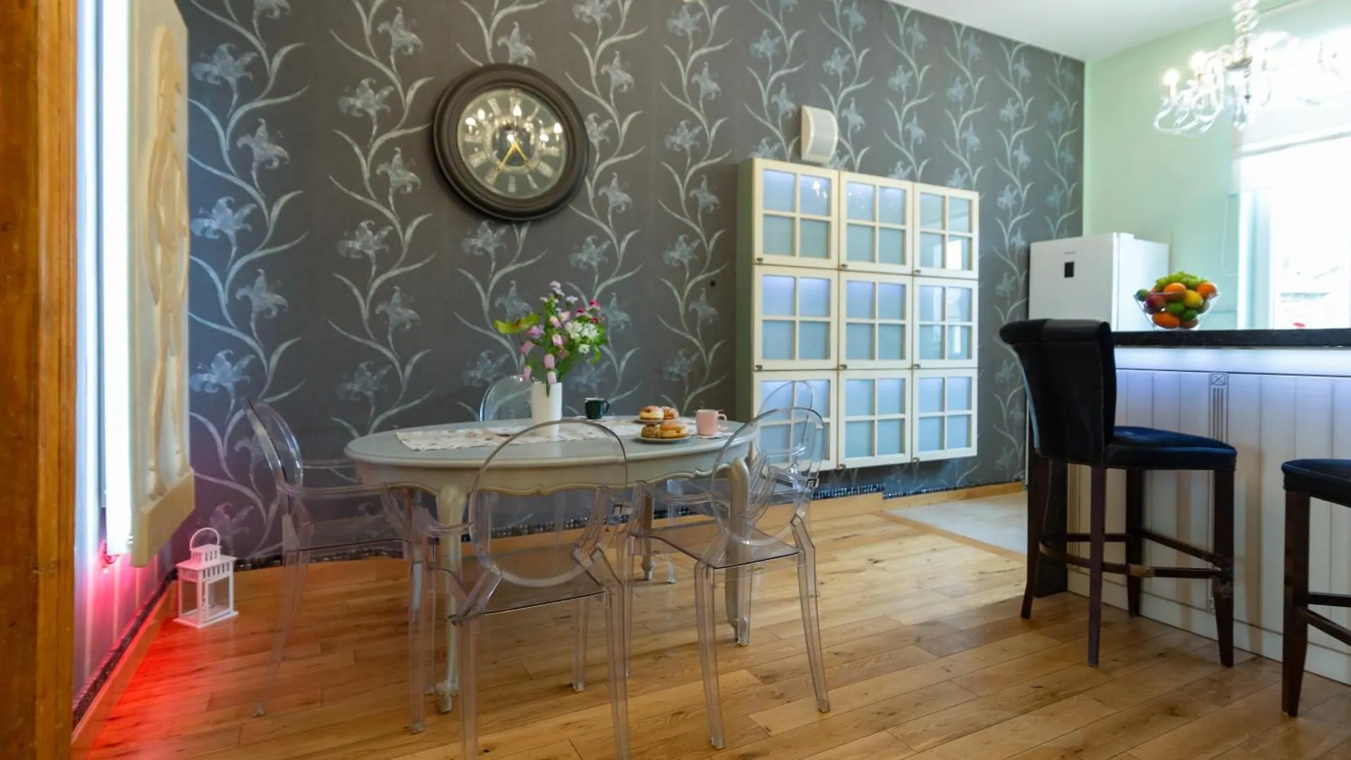 Indigo 2-Bedroom In The City Center Cracovia 0*,